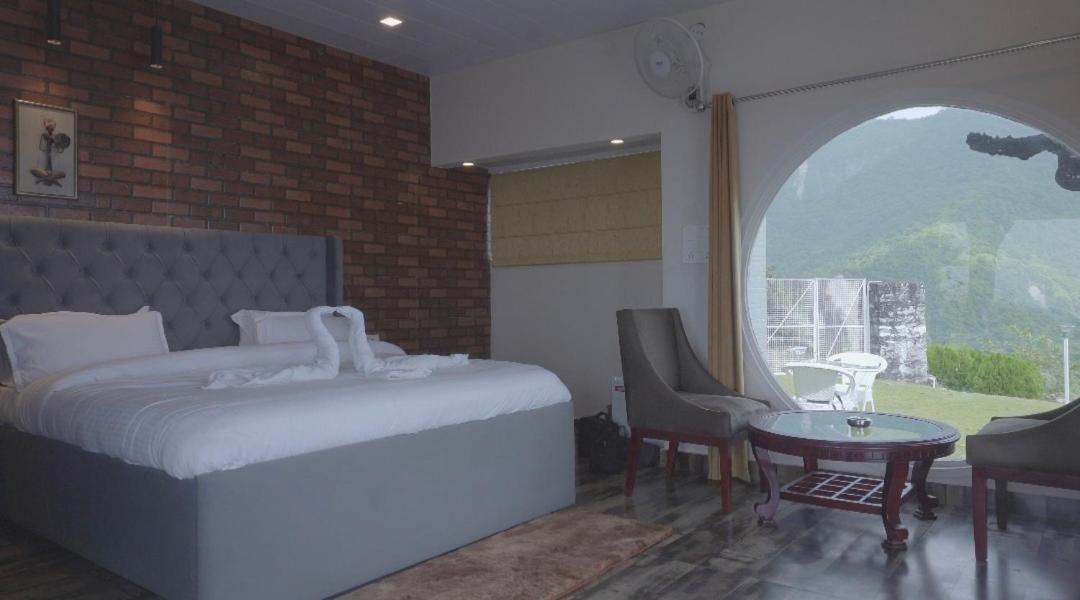 The Bohemian Casa Dehradun Hotel Exterior photo